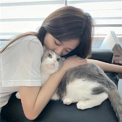 少女艾薇